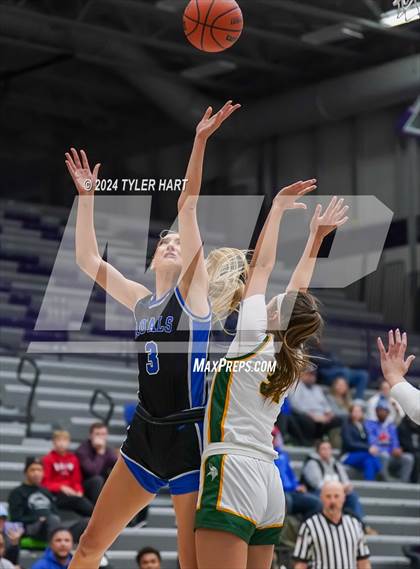 Thumbnail 3 in Hamilton Southeastern vs. Fremd (Sneakers for Santa Shootout) photogallery.