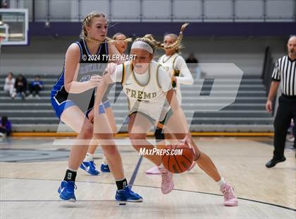 Thumbnail 2 in Hamilton Southeastern vs. Fremd (Sneakers for Santa Shootout) photogallery.
