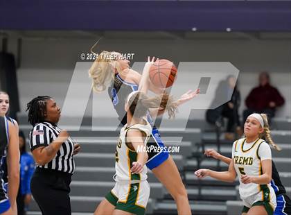 Thumbnail 3 in Hamilton Southeastern vs. Fremd (Sneakers for Santa Shootout) photogallery.