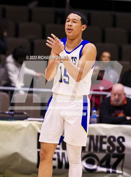 Thumbnail 3 in Highland vs. Taft (CIF CS Division VI Championship) photogallery.