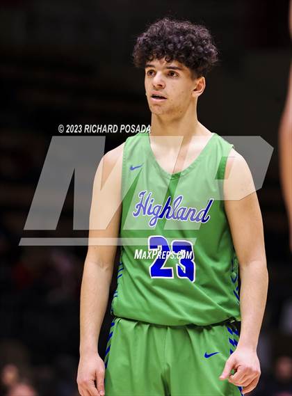 Thumbnail 1 in Highland vs. Taft (CIF CS Division VI Championship) photogallery.