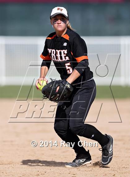 Thumbnail 3 in Erie vs. Valor Christian (CHSAA 4A Semifinal) photogallery.