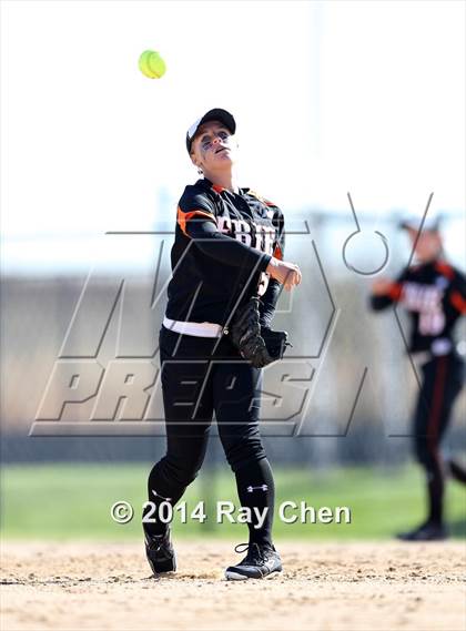 Thumbnail 3 in Erie vs. Valor Christian (CHSAA 4A Semifinal) photogallery.
