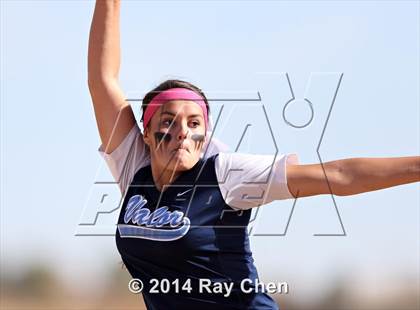 Thumbnail 2 in Erie vs. Valor Christian (CHSAA 4A Semifinal) photogallery.