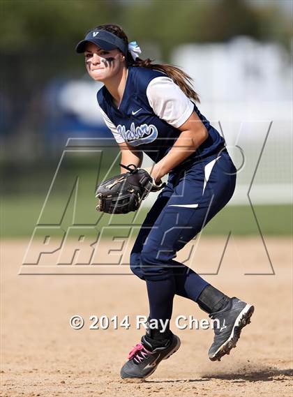 Thumbnail 1 in Erie vs. Valor Christian (CHSAA 4A Semifinal) photogallery.