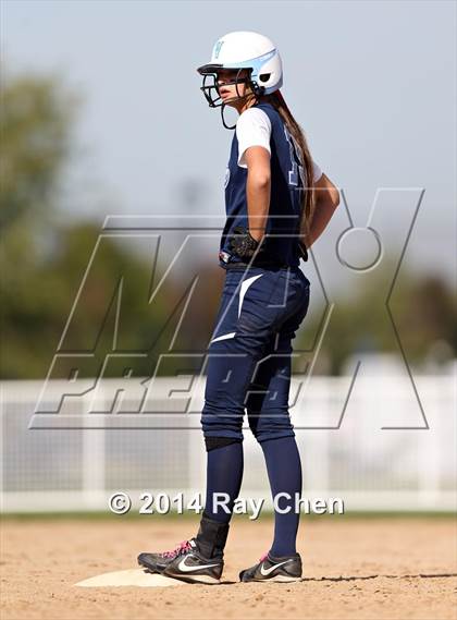 Thumbnail 1 in Erie vs. Valor Christian (CHSAA 4A Semifinal) photogallery.