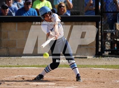 Thumbnail 2 in Pinckneyville vs. Harrisburg (IHSA 2A Sectional Championship) photogallery.