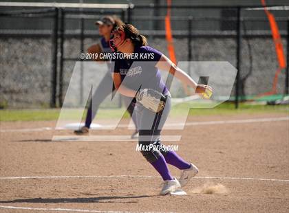 Thumbnail 3 in Pinckneyville vs. Harrisburg (IHSA 2A Sectional Championship) photogallery.