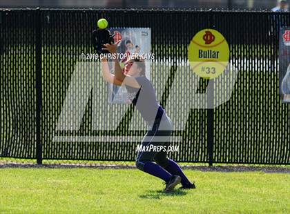 Thumbnail 2 in Pinckneyville vs. Harrisburg (IHSA 2A Sectional Championship) photogallery.