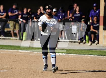 Thumbnail 1 in Pinckneyville vs. Harrisburg (IHSA 2A Sectional Championship) photogallery.