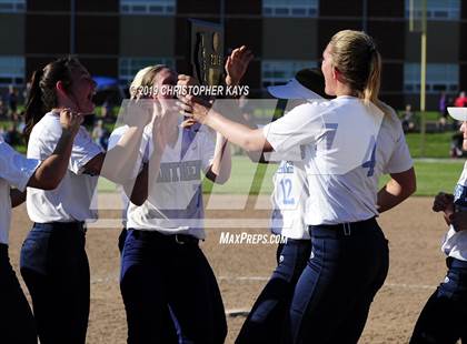 Thumbnail 1 in Pinckneyville vs. Harrisburg (IHSA 2A Sectional Championship) photogallery.