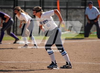 Thumbnail 1 in Pinckneyville vs. Harrisburg (IHSA 2A Sectional Championship) photogallery.