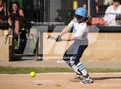 Thumbnail 3 in Pinckneyville vs. Harrisburg (IHSA 2A Sectional Championship) photogallery.