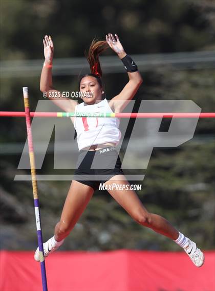 Thumbnail 2 in CIF NCS Meet of Champions (Pole Vault) photogallery.