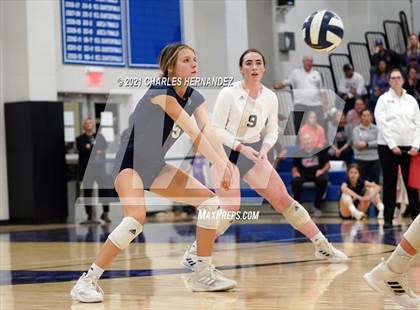 Thumbnail 3 in College Station vs. Lake Creek (UIL 5A Regional Quarterfinal) photogallery.