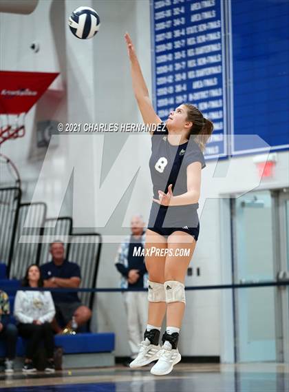 Thumbnail 3 in College Station vs. Lake Creek (UIL 5A Regional Quarterfinal) photogallery.