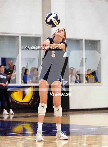 Thumbnail 2 in College Station vs. Lake Creek (UIL 5A Regional Quarterfinal) photogallery.