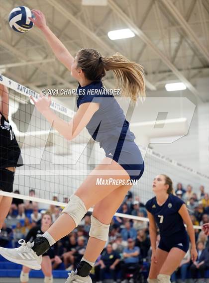 Thumbnail 3 in College Station vs. Lake Creek (UIL 5A Regional Quarterfinal) photogallery.