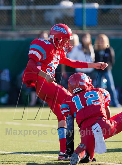 Thumbnail 3 in Prosper vs. Carter (UIL 4A Division 2 Area Playoff) photogallery.