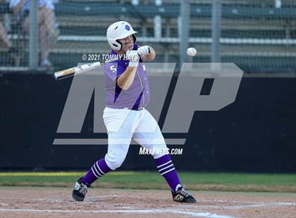Thumbnail 2 in Brock vs. Jacksboro (UIL 3A Playoff) photogallery.