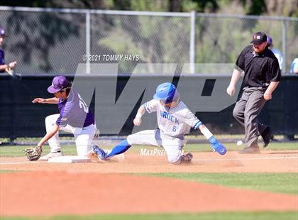 Thumbnail 1 in Brock vs. Jacksboro (UIL 3A Playoff) photogallery.