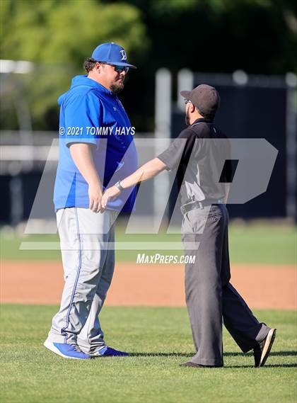 Thumbnail 2 in Brock vs. Jacksboro (UIL 3A Playoff) photogallery.
