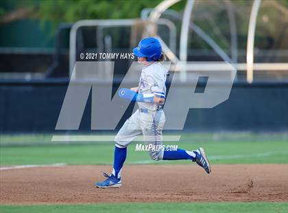 Thumbnail 2 in Brock vs. Jacksboro (UIL 3A Playoff) photogallery.