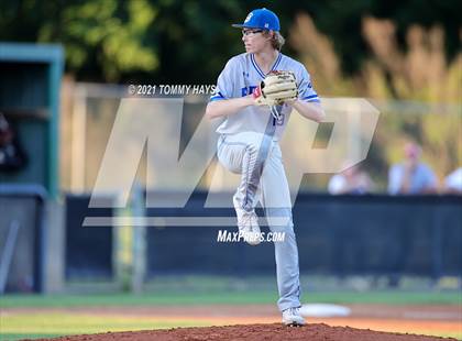 Thumbnail 2 in Brock vs. Jacksboro (UIL 3A Playoff) photogallery.