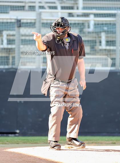 Thumbnail 3 in Brock vs. Jacksboro (UIL 3A Playoff) photogallery.