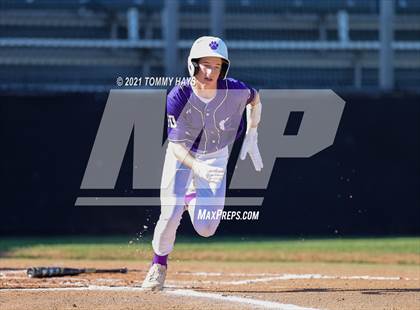 Thumbnail 2 in Brock vs. Jacksboro (UIL 3A Playoff) photogallery.