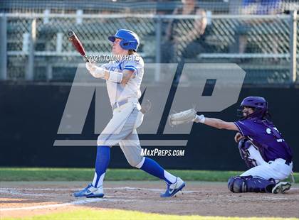 Thumbnail 2 in Brock vs. Jacksboro (UIL 3A Playoff) photogallery.