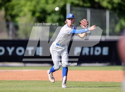 Thumbnail 1 in Brock vs. Jacksboro (UIL 3A Playoff) photogallery.