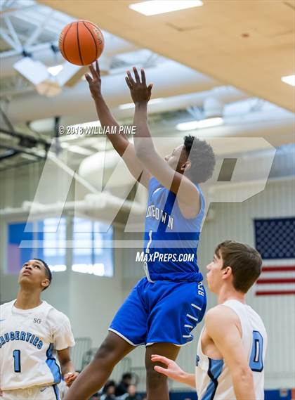 Thumbnail 3 in Saugerties vs. Middletown (Officials vs Cancer) photogallery.