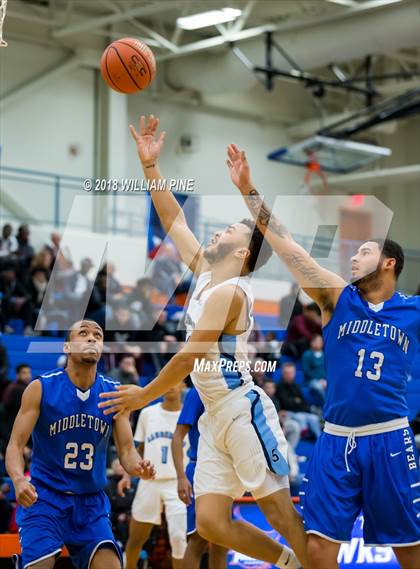 Thumbnail 3 in Saugerties vs. Middletown (Officials vs Cancer) photogallery.