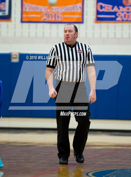 Thumbnail 2 in Saugerties vs. Middletown (Officials vs Cancer) photogallery.