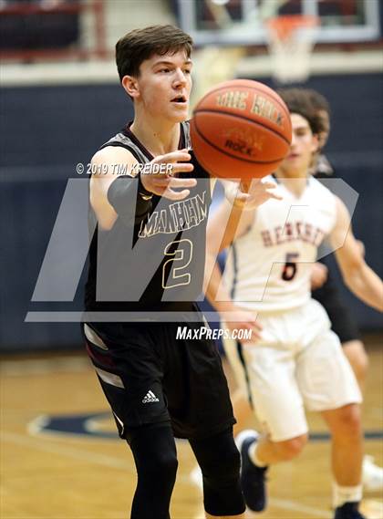 Thumbnail 3 in Hershey vs. Manheim Central photogallery.