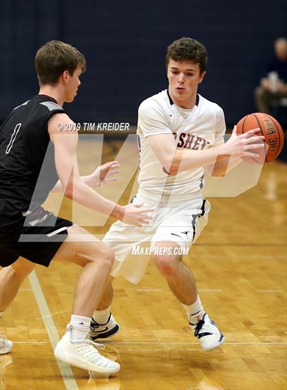Thumbnail 1 in Hershey vs. Manheim Central photogallery.