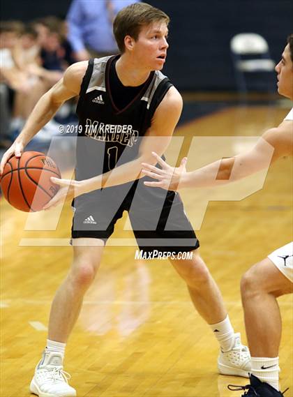 Thumbnail 1 in Hershey vs. Manheim Central photogallery.