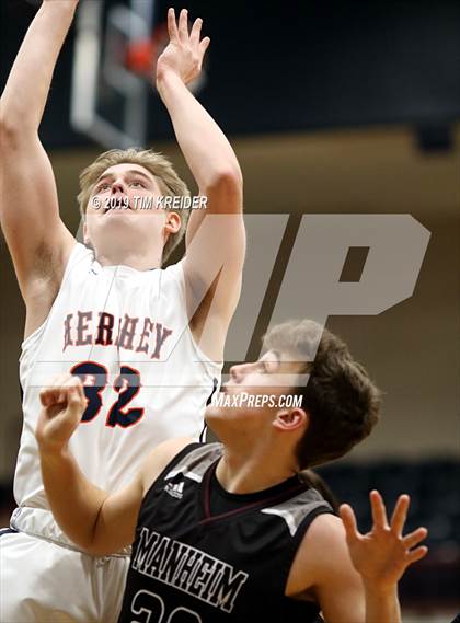 Thumbnail 2 in Hershey vs. Manheim Central photogallery.