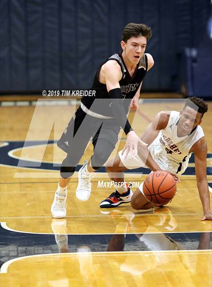 Thumbnail 3 in Hershey vs. Manheim Central photogallery.