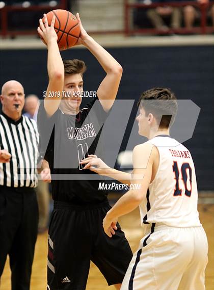 Thumbnail 3 in Hershey vs. Manheim Central photogallery.