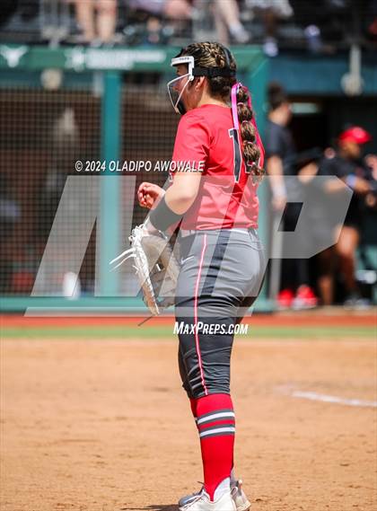 Thumbnail 3 in Melissa vs. Lake Belton (UIL Softball 5A Semifinal) photogallery.