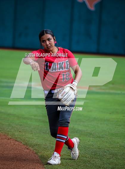 Thumbnail 1 in Melissa vs. Lake Belton (UIL Softball 5A Semifinal) photogallery.