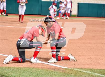 Thumbnail 2 in Melissa vs. Lake Belton (UIL Softball 5A Semifinal) photogallery.