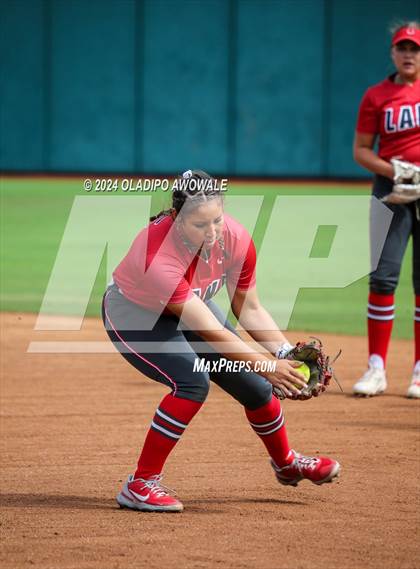 Thumbnail 1 in Melissa vs. Lake Belton (UIL Softball 5A Semifinal) photogallery.