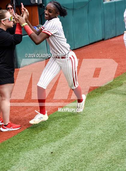 Thumbnail 2 in Melissa vs. Lake Belton (UIL Softball 5A Semifinal) photogallery.