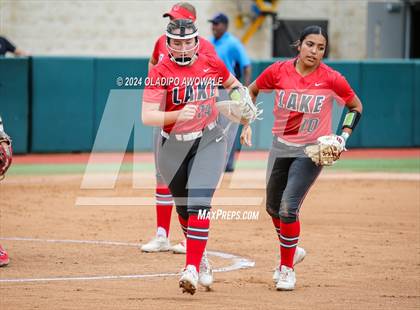 Thumbnail 1 in Melissa vs. Lake Belton (UIL Softball 5A Semifinal) photogallery.
