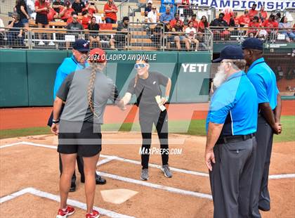 Thumbnail 3 in Melissa vs. Lake Belton (UIL Softball 5A Semifinal) photogallery.