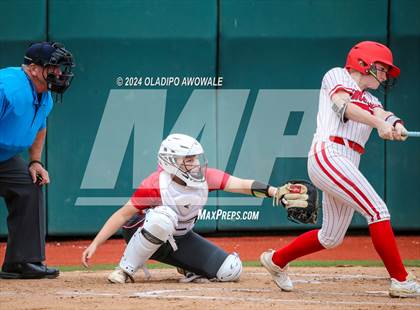 Thumbnail 1 in Melissa vs. Lake Belton (UIL Softball 5A Semifinal) photogallery.