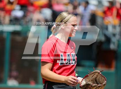 Thumbnail 3 in Melissa vs. Lake Belton (UIL Softball 5A Semifinal) photogallery.